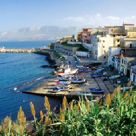 Dora Trappeto (Sicily)